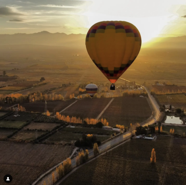 Hot air balloon ride over the Vineyards + Wine Toast - Image 2